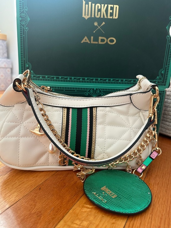 Wicked x Aldo White Quilted Shoulder Bag with Green Stripe and Gold Charm Chain - Picture 2 of 9